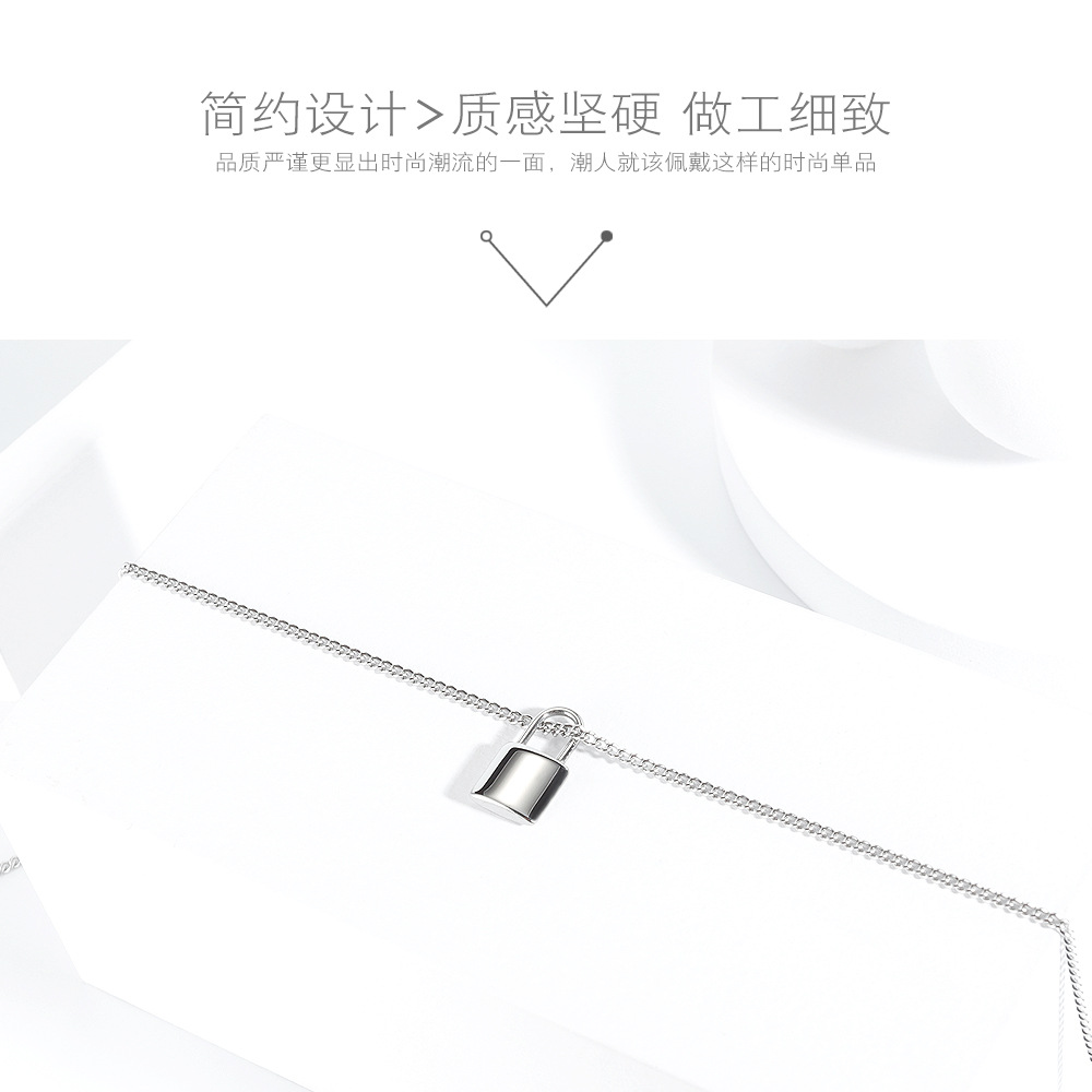 New Retro Long Paragraph Wild Lock Pendant Necklace Geometric Creative Clavicle Chain Nihaojewelry Wholesale display picture 7