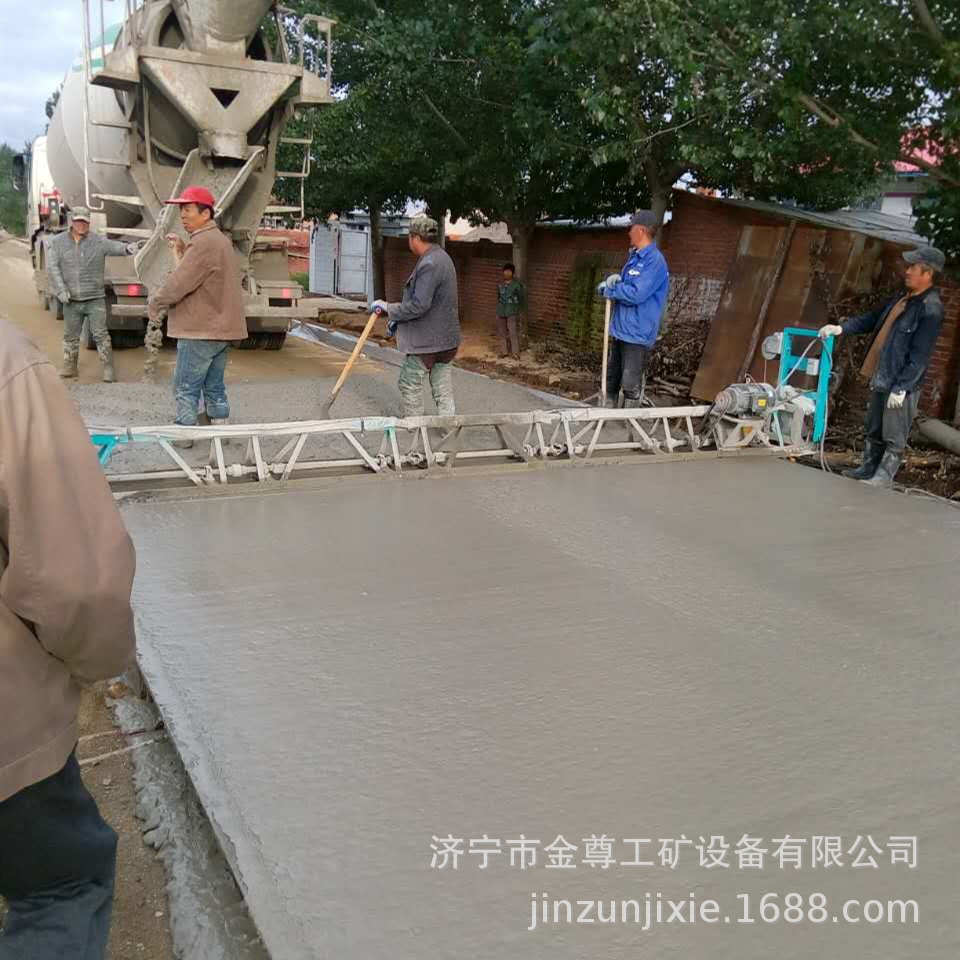 混凝土水泥路面整平机可起拱的小型框架式整平机混凝土振动梁报价