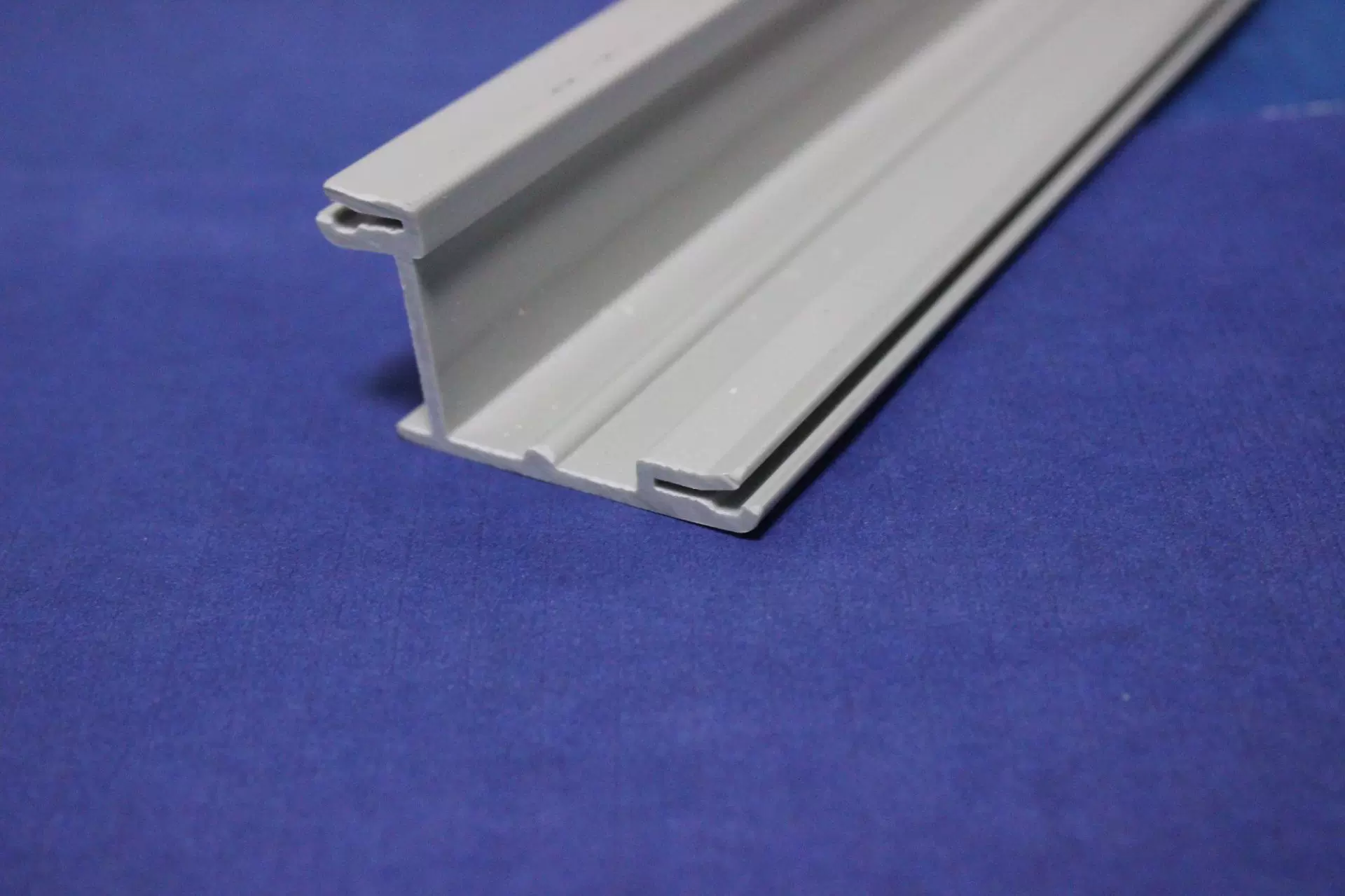 PC挤出异型材 PMMA透明挤塑型材 PVC塑料型材挤出加工