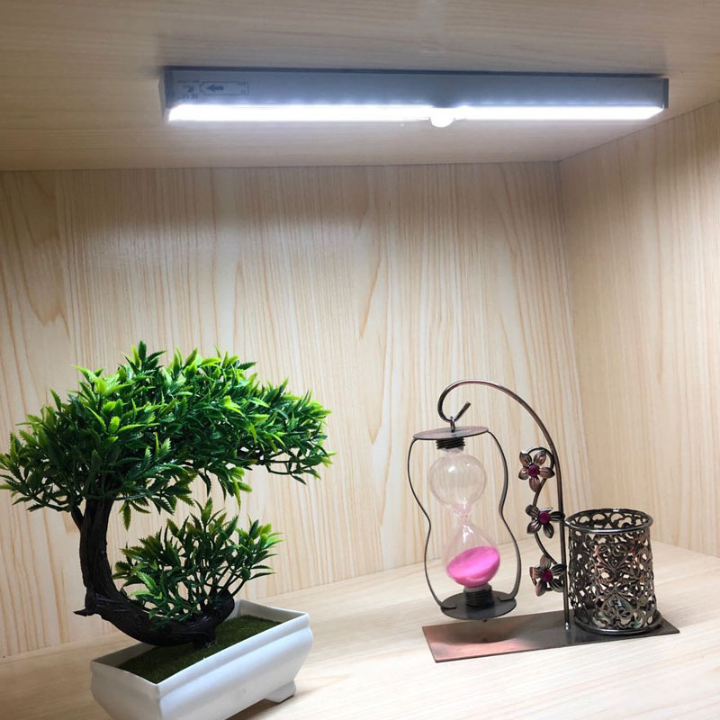 跨境热销20led人体感应灯免安装无线感应橱柜衣柜灯走廊过道灯