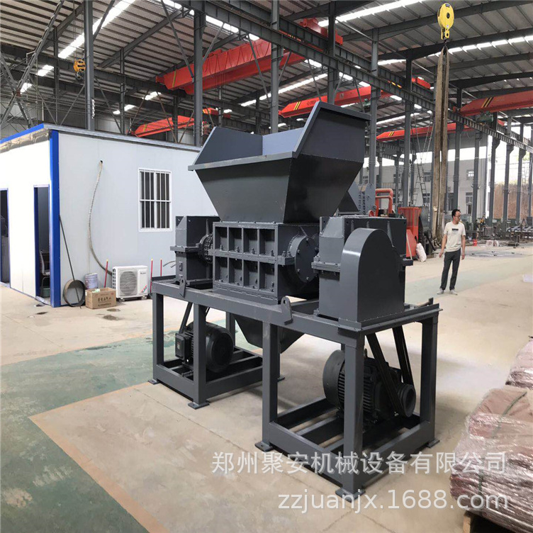 产地货源自行车彩钢瓦粉碎机 废品回收利用撕碎机视频