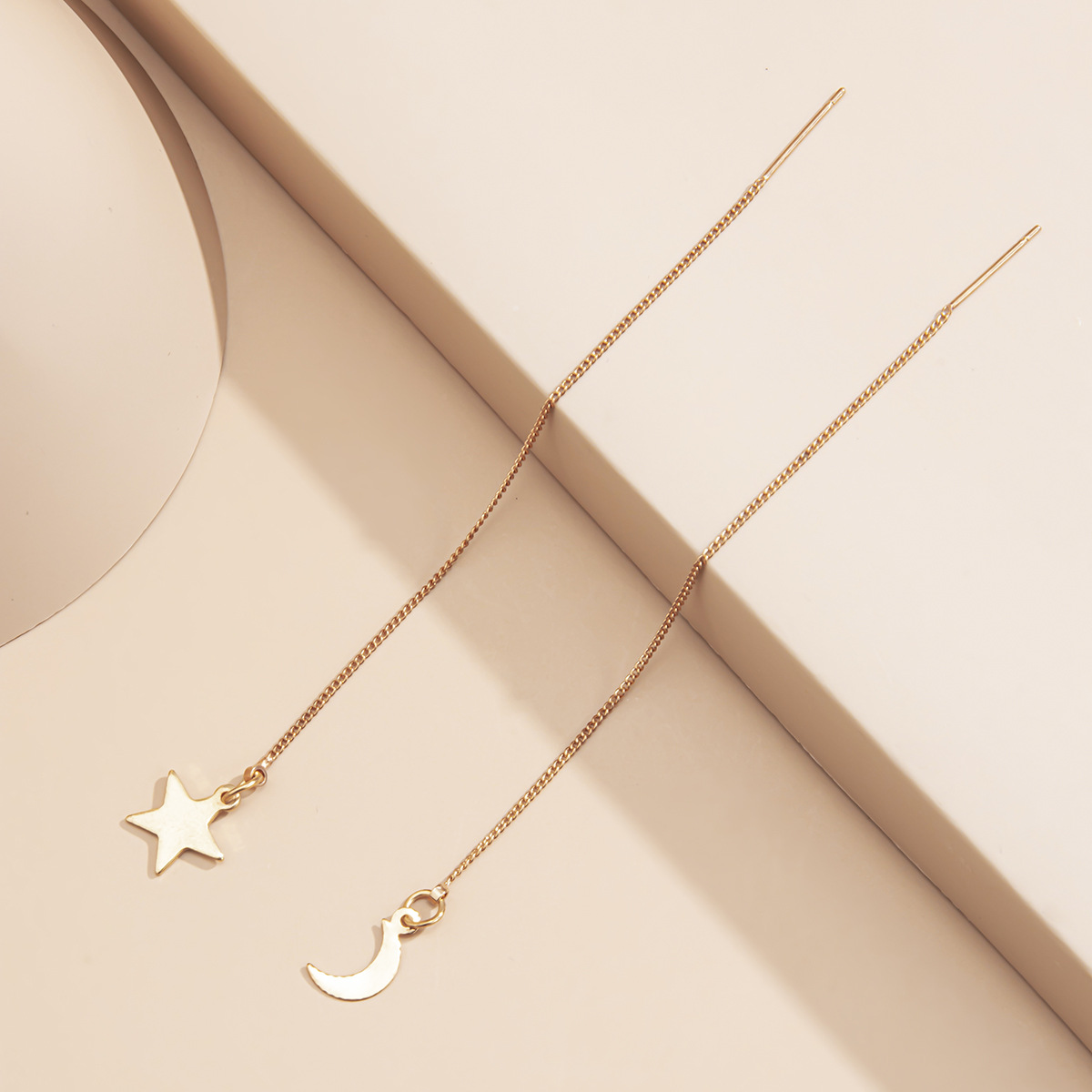 Simple Star Moon Asymmetric Earrings display picture 4