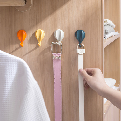 8 hot air balloon hooks, strong adhesive wall-mounted kitchen hooks, no need to punch holes, contrasting color adhesive hooks behind the door