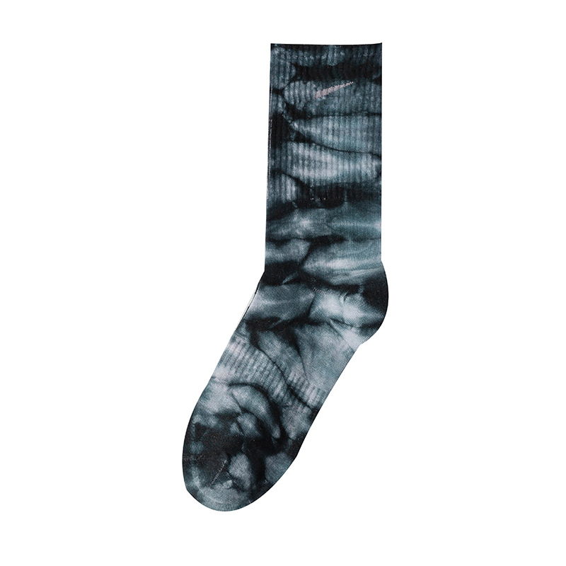 Unisex/both men and women can sport letter high tube socks