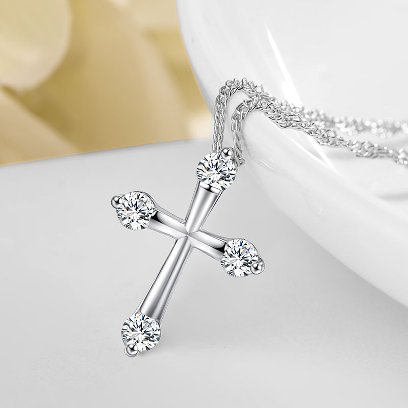 Collier Croix Zircon Serti De Diamants De Style Minimaliste display picture 5