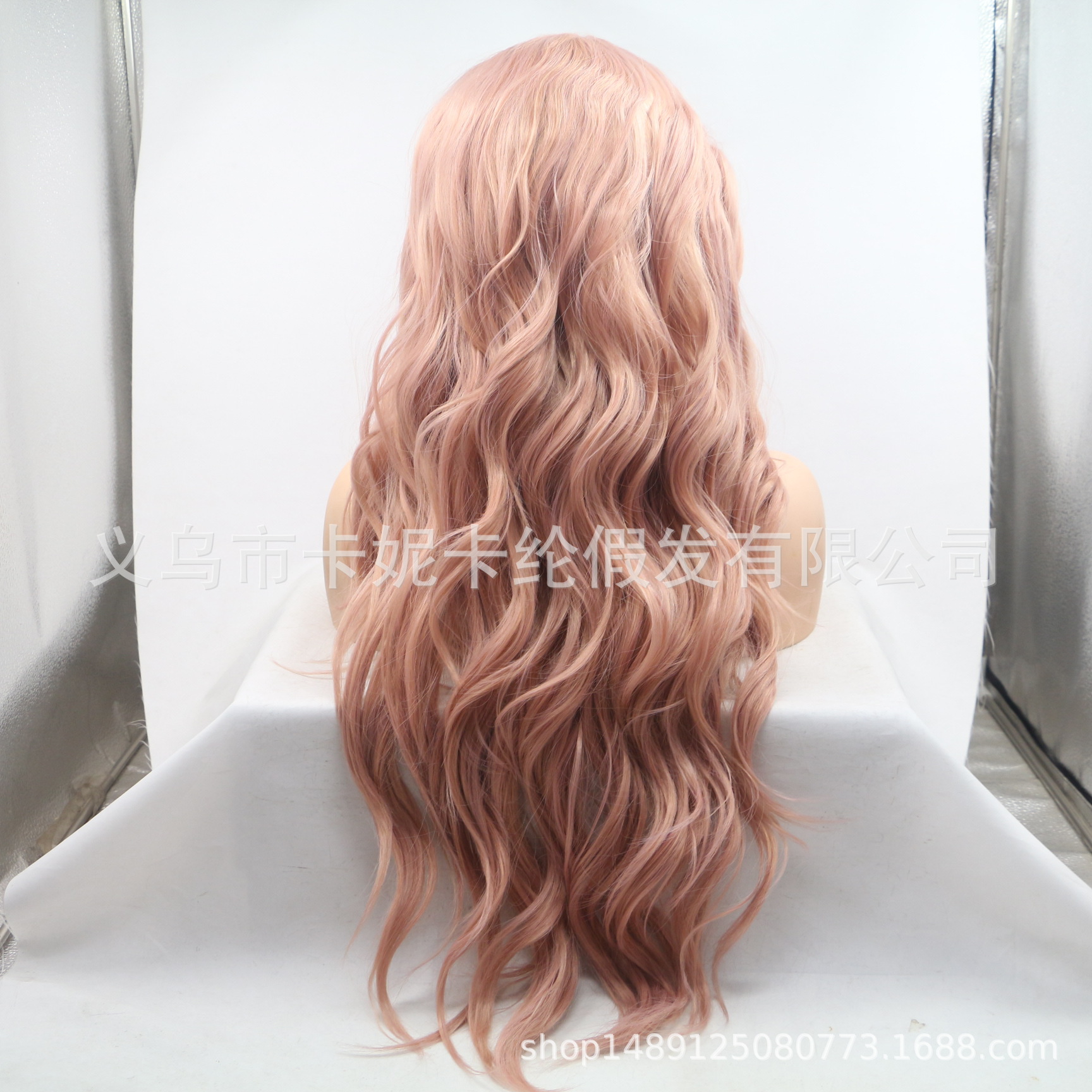 Europa y América de moda cabello largo rizado fibra química pelucón de cabello de mujer al por mayor encaje de cabello