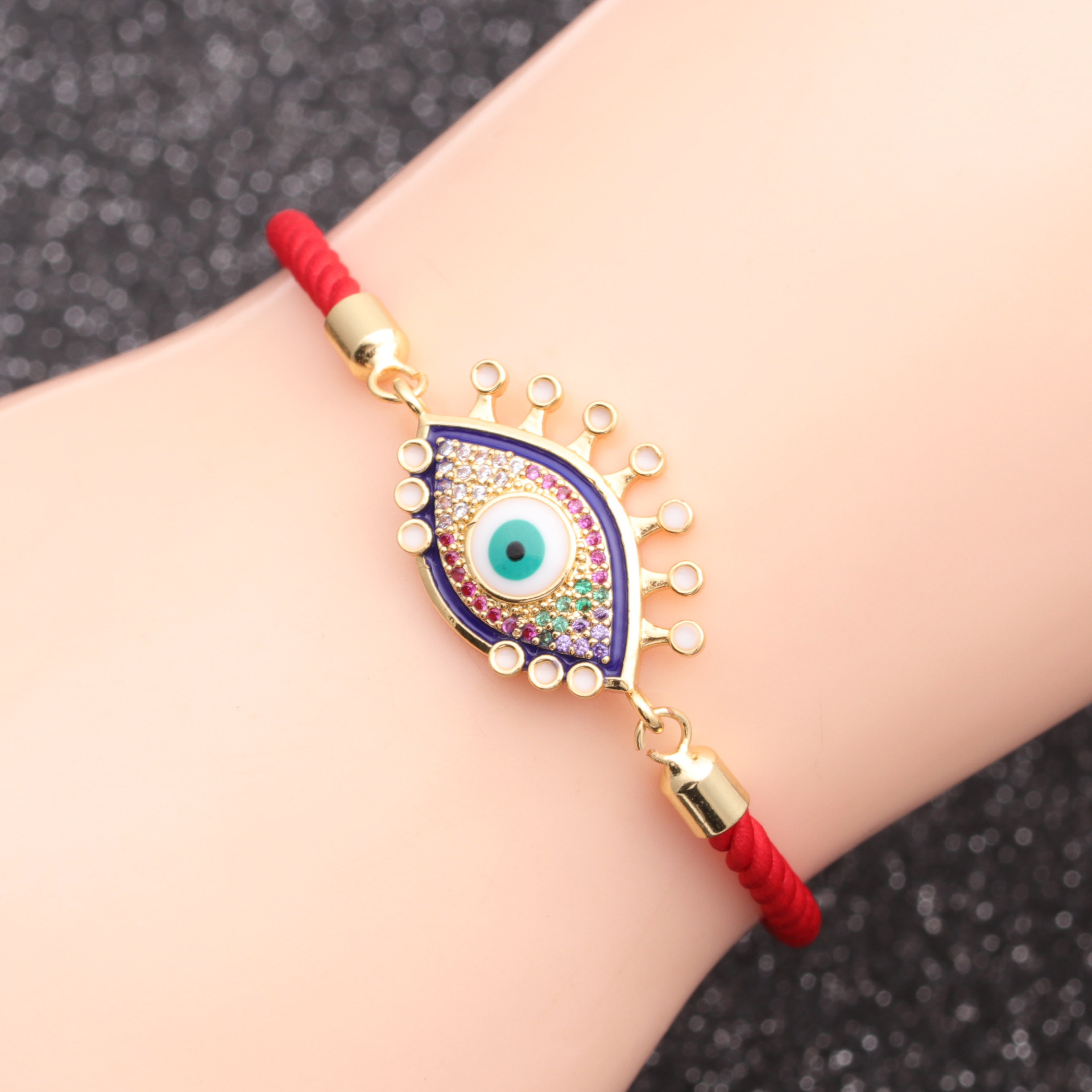 Hot-selling Copper Micro-inlaid Zircon Devil's Eye Bracelet display picture 9