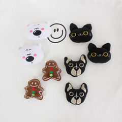 Cartoon plush doll brooch, cute cat, black dog, big white bear, biscuit, man, bag, hair accessories, clothing accessories