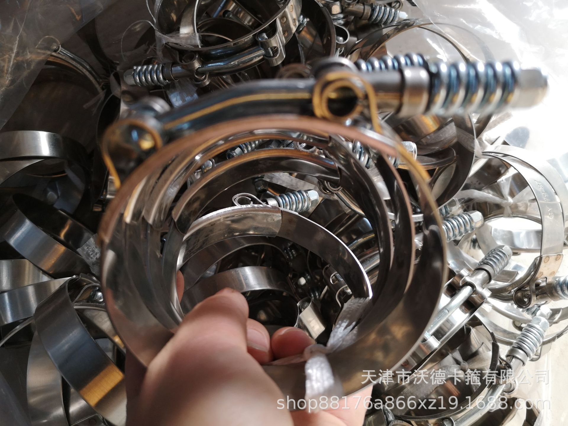 【工厂】201304不锈钢T型弹簧V型沟槽强力喉箍卡箍法兰盘天津抱箍-阿里巴巴