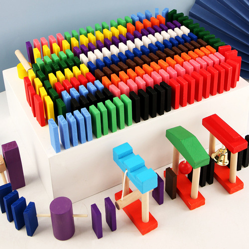 38 sets of standard domino mechanism educational toys, wooden toys and a full set of domino accessories