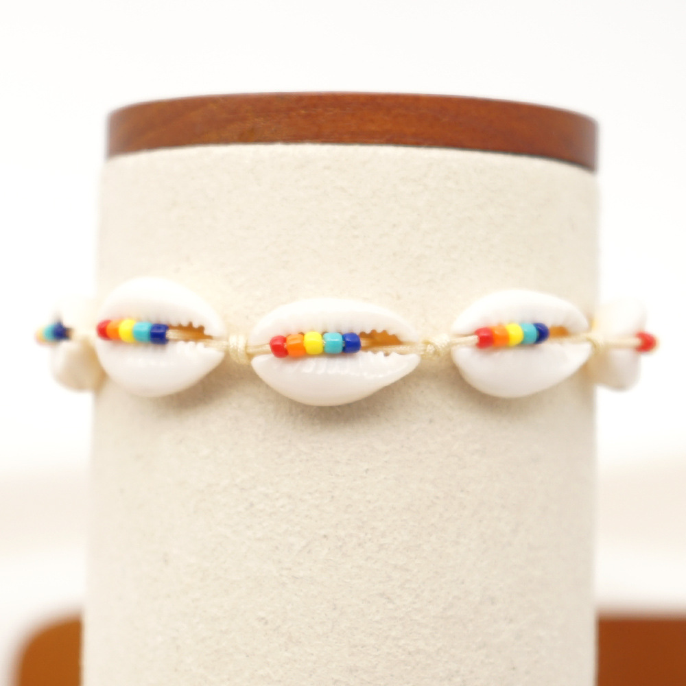 Rainbow Beads Woven Small Bracelet Beach Natural Shell Handmade Small Jewelry Wholesale Nihaojewelry display picture 2