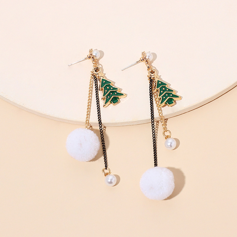 9g Weight Earrings Classification Wedding, Travel, Birthday, Festival Occasion Women'S Gender White, Red, Green Color Tassel Christmas Retro Asymmetrical Hair Ball Pearl Earrings 5