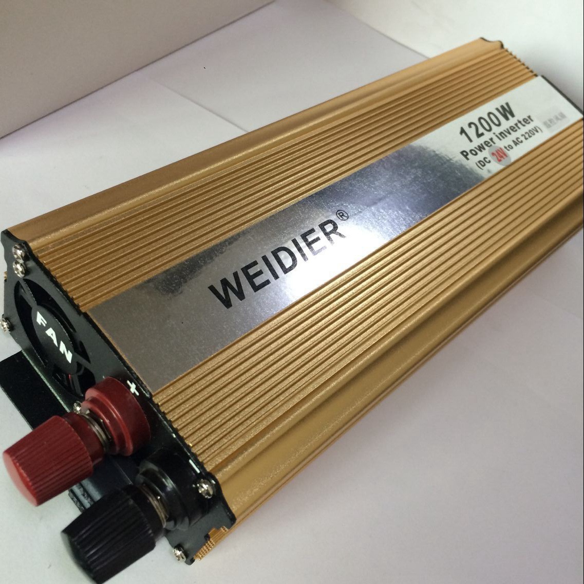 厂家直销货车专用车载逆变器外置保险 12V24v转220v温控风扇1200W