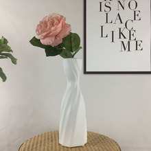 北欧风花瓶陶瓷简约创意插花瓶家居装饰艺术摆件潮州厂家批发