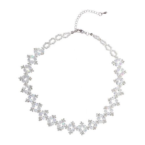 Korean-inspired Ins cool-toned chandelier crystal necklace for women, minimalist design lockchain, lightweight luxury, niche short pendant necklace