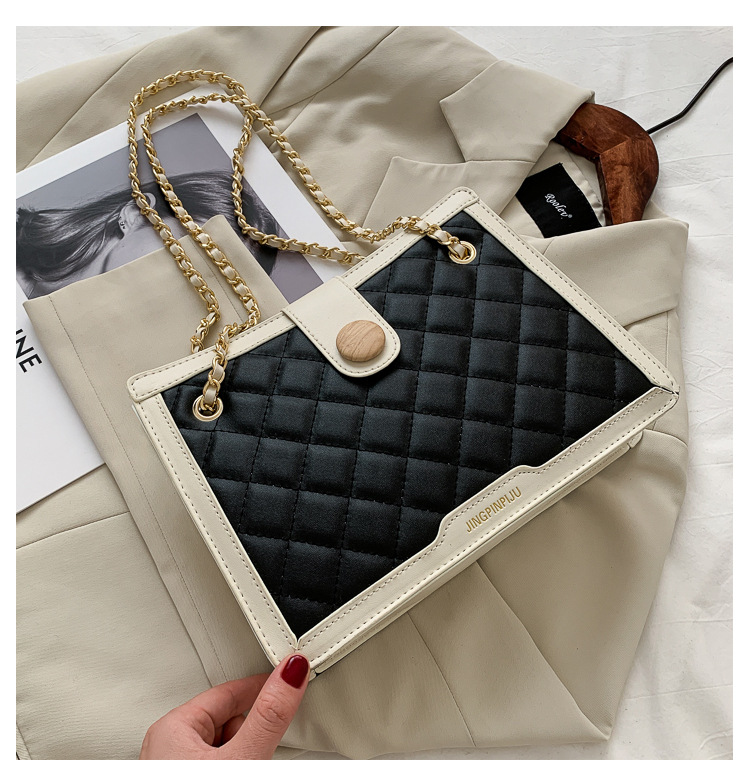 New Fashion Casual Messenger Shoulder Popular Small Square Bag display picture 7