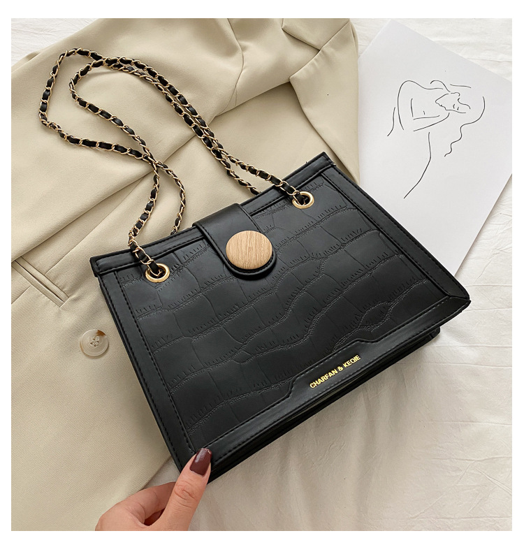 Nouvelle Tendance Coréenne Chaîne De La Mode Épaule Sauvage Messenger Petit Sac Carré Des Femmes display picture 34