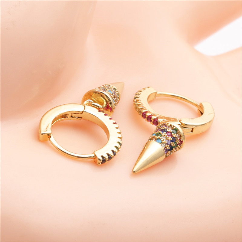 Hot-selling Micro-inlaid Zircon Earrings display picture 3