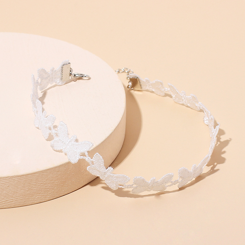 Women'S Gender Vacation Simple Style Flower Cloth Woven Chain Choker Wholesale