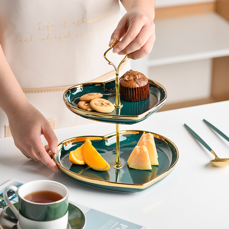Placa de cadena de cerámica verde oscuro nórdico creativo plato de fruta de amor de doble capa merienda mesa de postre bandeja de cerámica plato de fruta seca