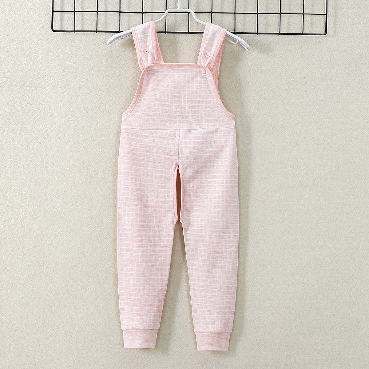 Розовый квадрат