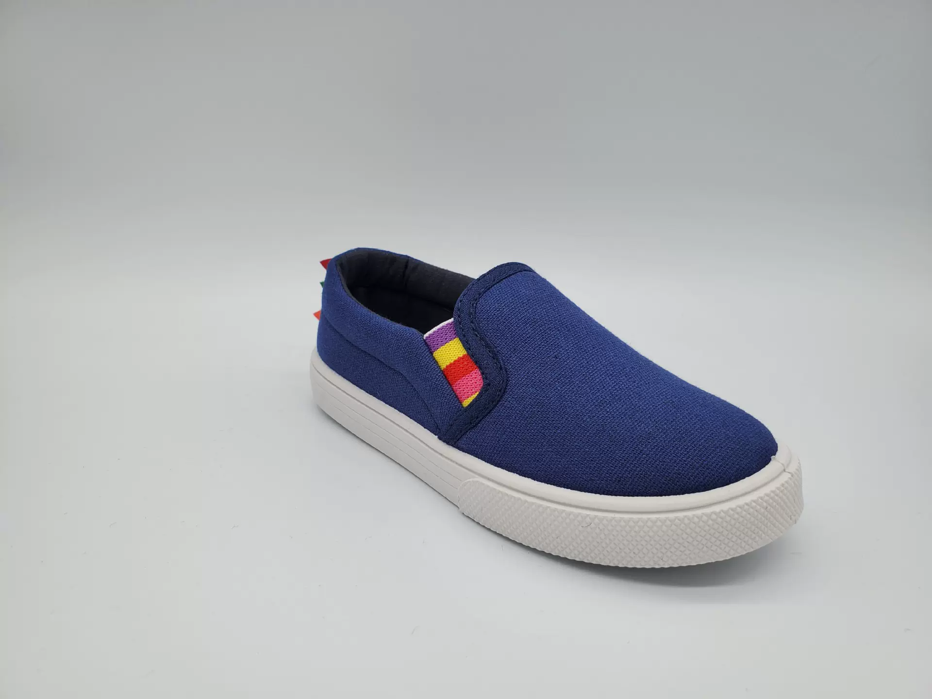 2020年春款儿童松紧板鞋新款单鞋百搭男女童春秋鞋子