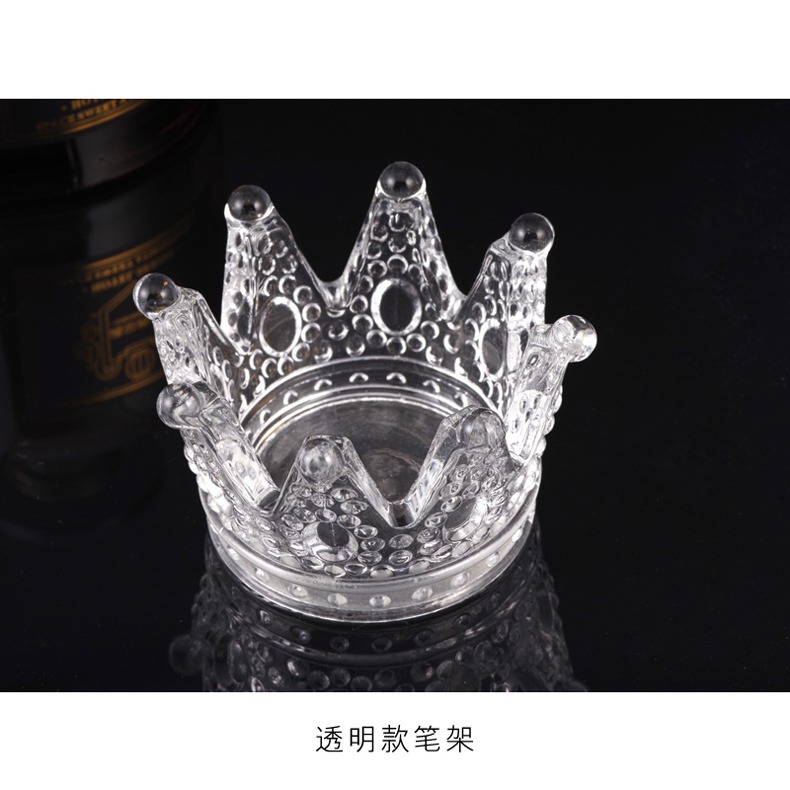 Manicura retro relieve corona titular de la pluma estilo japonés borde de oro cristal pluma titular cristal taza de lavado herramienta neto rojo