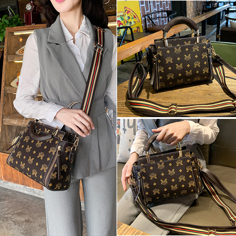 2020秋冬新款时尚手提女包 小众设计单肩斜挎小方包复古气质包包