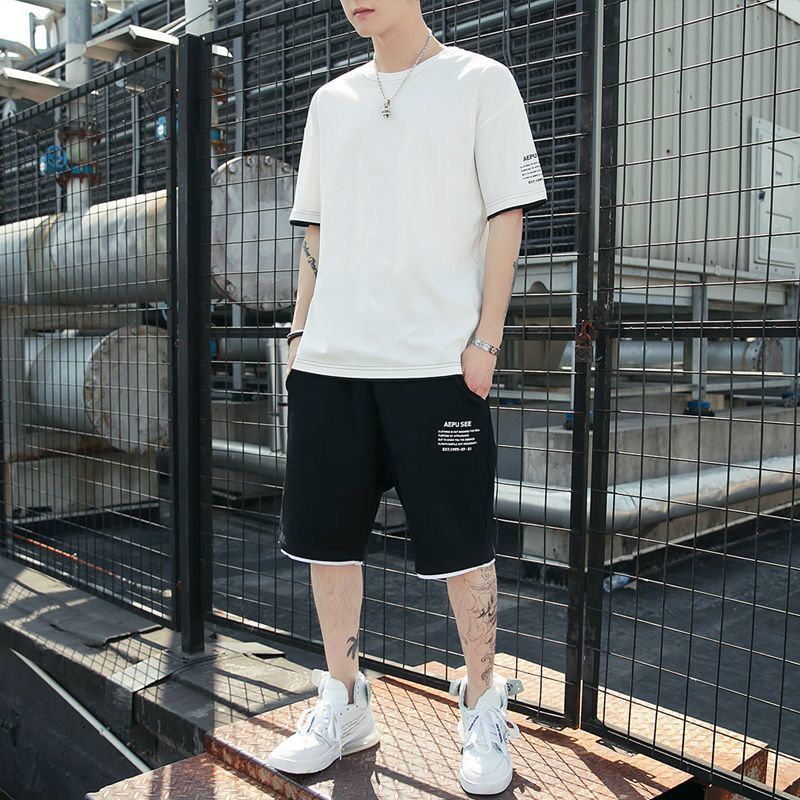 [Traje] verano hombres casual nueva camiseta pantalones cortos de manga corta deportes sueltos ropa de clase superior estudiante de moda