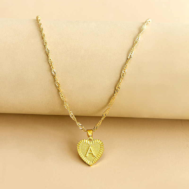 Simple Style Letter Heart Shape Alloy Plating Women's Pendant Necklace display picture 2