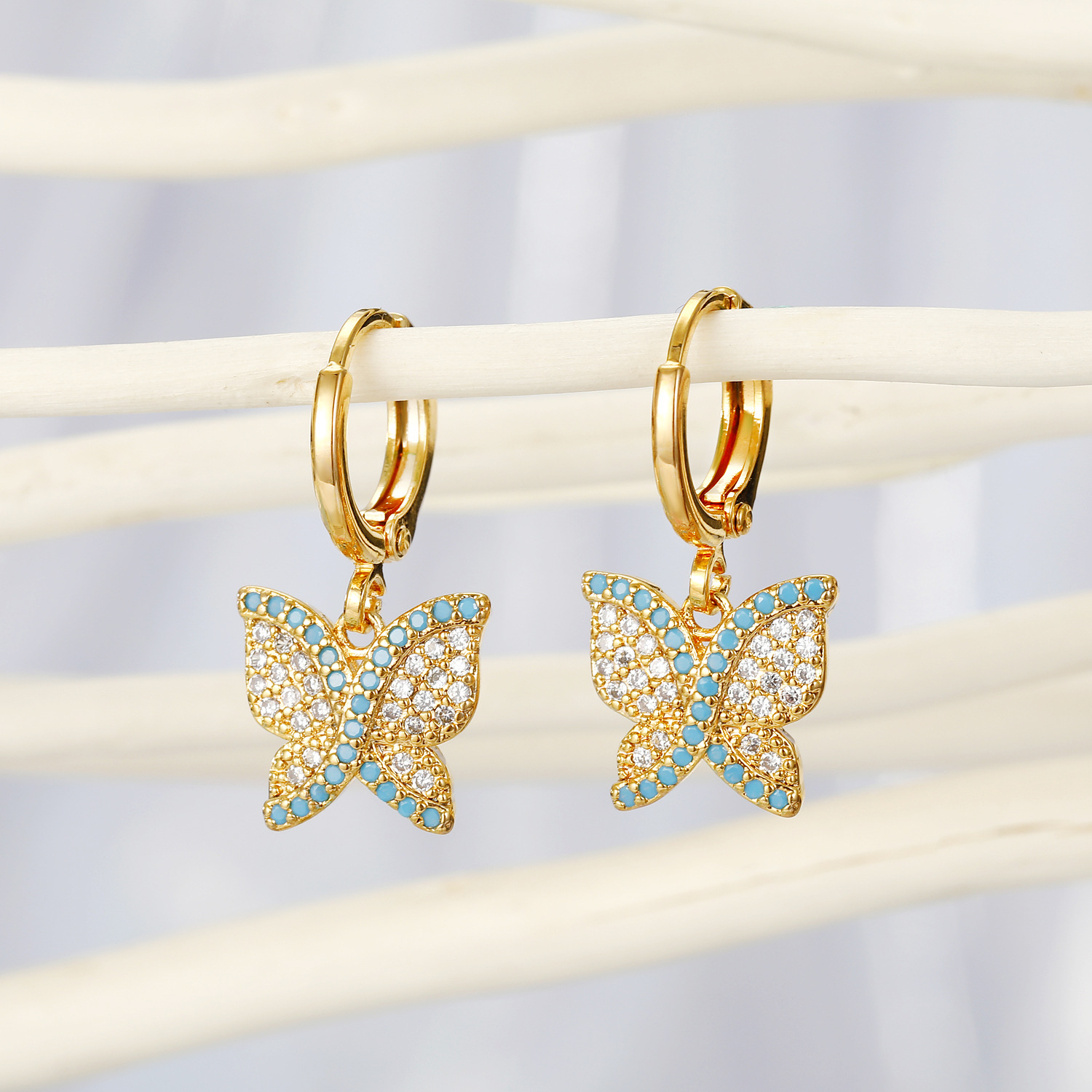 New  Micro-set Butterfly Earrings  Green Protein Zircon Earrings Delicate Diamond  Earrings Nihaojewelry Wholesale display picture 2