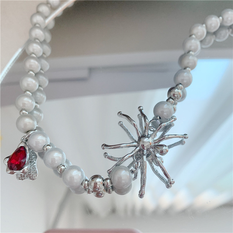 Punk Spider Ruby Necklace display picture 3