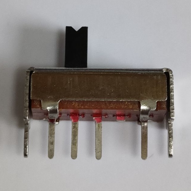 厂家直销 开关 滑动开关SS-13D01 立式三档波动开关 MINI拨动开关