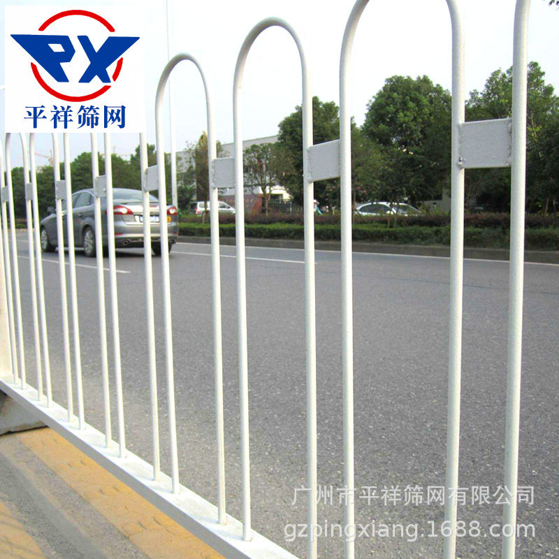 蓝白交通道路防撞护栏 京式护栏市政护栏 道路交通隔离栏
