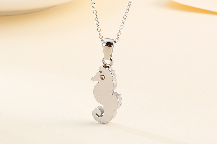 stainless steel necklace and earrings two-piece new creative seahorse animal jewelry