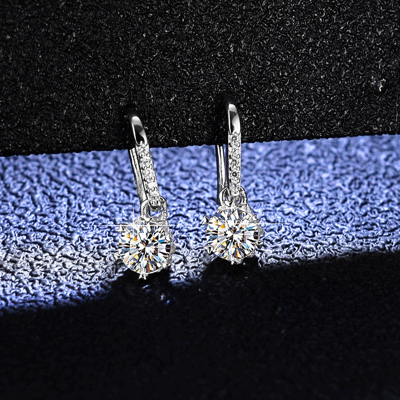 Simple Style Flower Sterling Silver Inlay Moissanite Zircon Earrings display picture 2