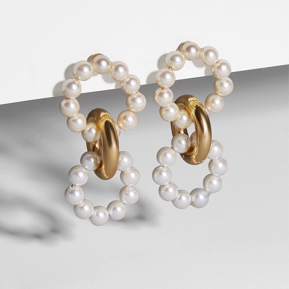 New Fashion Simple Pearl Earrings For Women Wholesale display picture 3