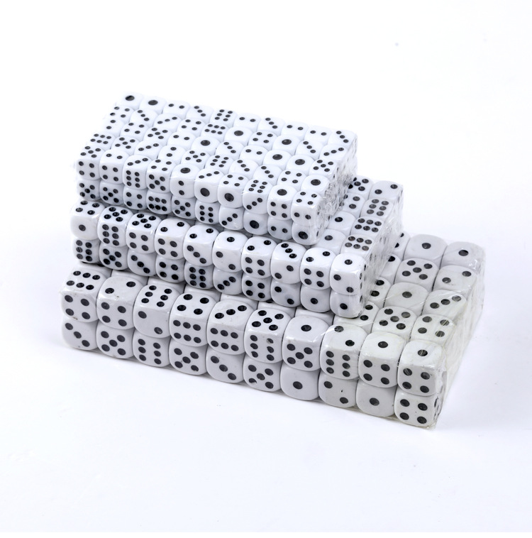 白底黑点直角色子_12.jpg
