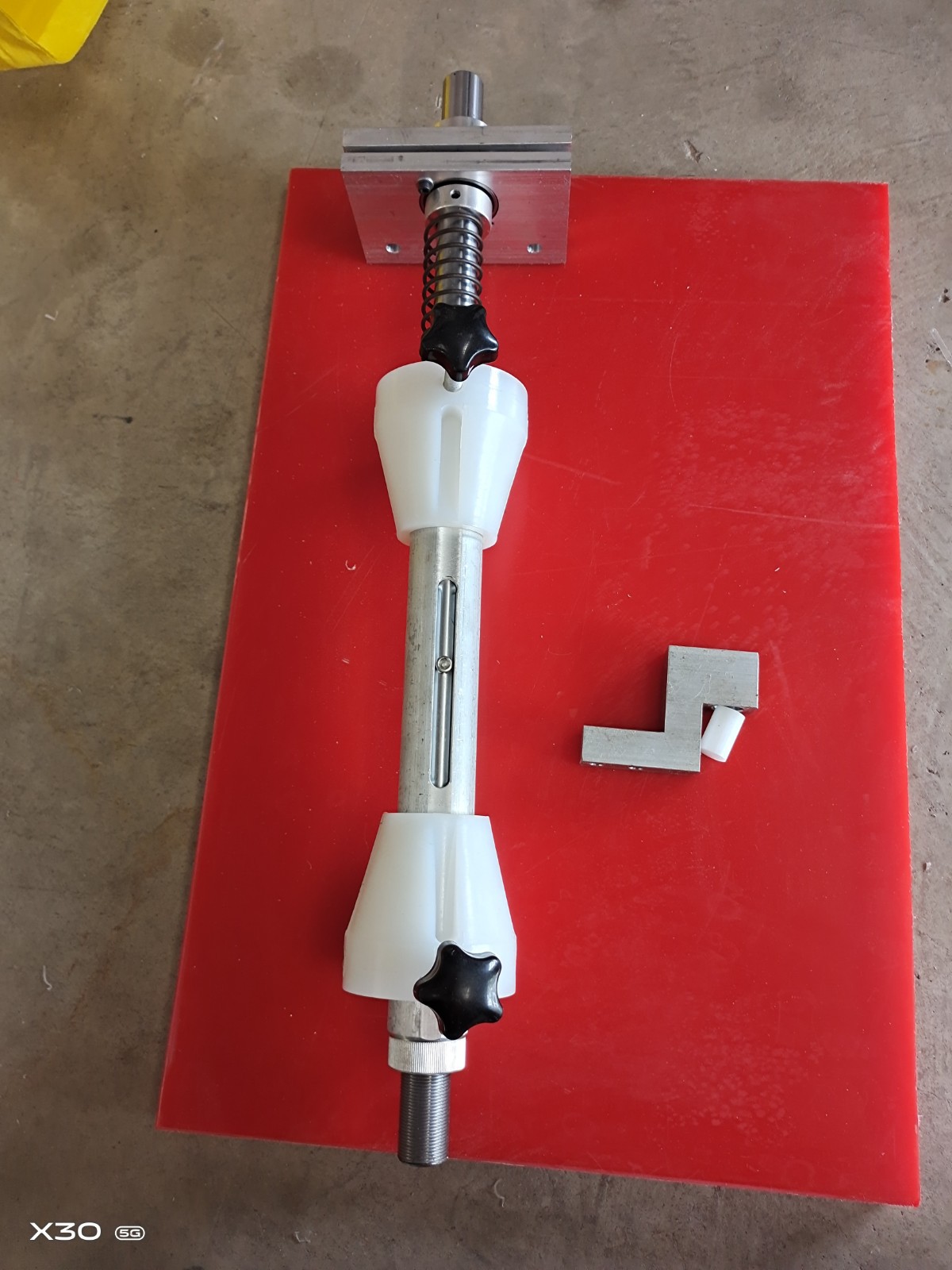 N95口罩机送料架放料轴尼龙顶锥全套支料架鼻梁架直径25×600现货