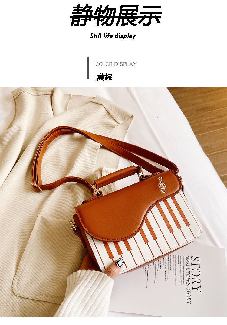 Small Pu Leather Solid Color Fashion Square Flip Cover Square Bag Shoulder Bag display picture 10
