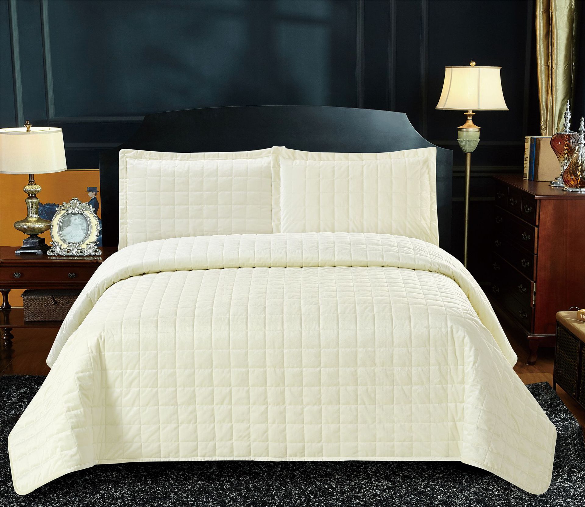 【外貿(mào)專供】跨境高端絨素色床蓋三件套