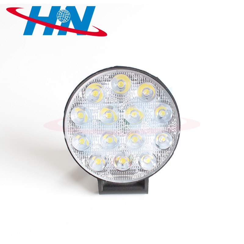 Accesorios para el automóvil Vehículo de ingeniería pesada LED resalte luz de trabajo luz modificada vehículo todoterreno luz 10-80V