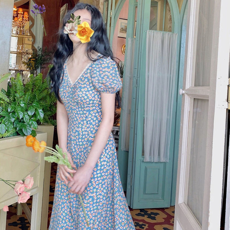 Pastoral style floral dress women's spring and summer new style Platycodon grandiflorum French blue V-neck puff sleeve slimming long skirt