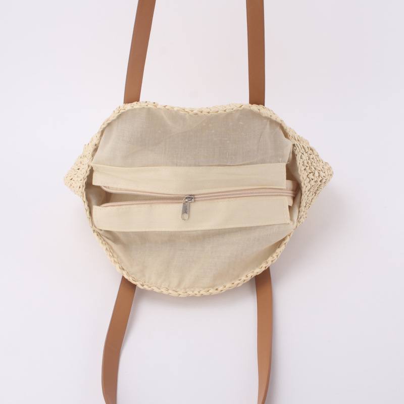 new straw woven round shoulder bag wholesalepicture3