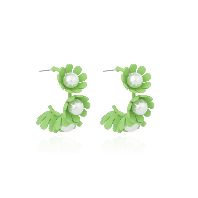 8g Weight Earrings Classification Wedding, Travel Occasion Flower Pattern Women'S Gender Rose Red, Purple, Green, Yellow Color Hot Sale Korea Candy Color Cute Flower Earrings C-shaped Wreath Childlike Pearl Earrings Wholesale Nihaojewelry 11