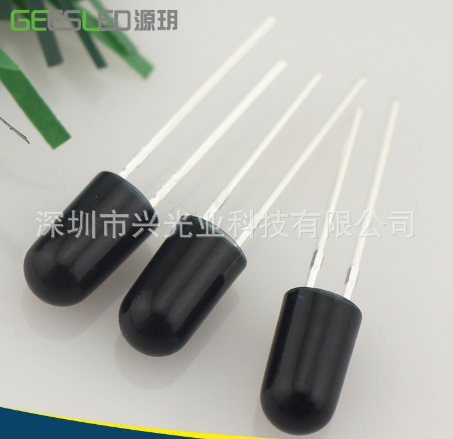 940nm 5mm 无边 黑色红外发射管 SIR5028B