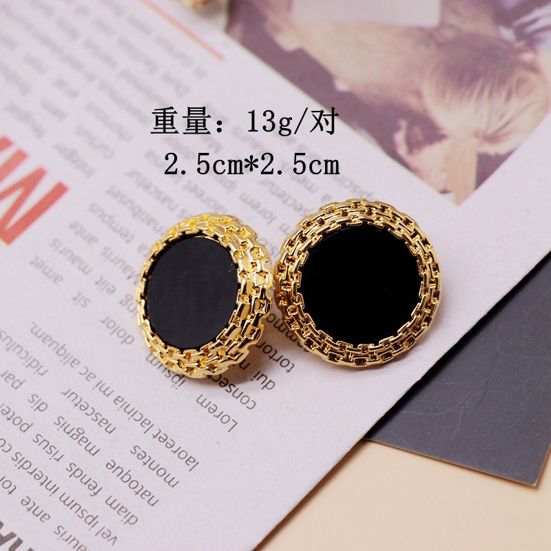 Fashion Black White Round 925 Silver Stud Earrings Bump Edge Alloy Stud Earrings display picture 1
