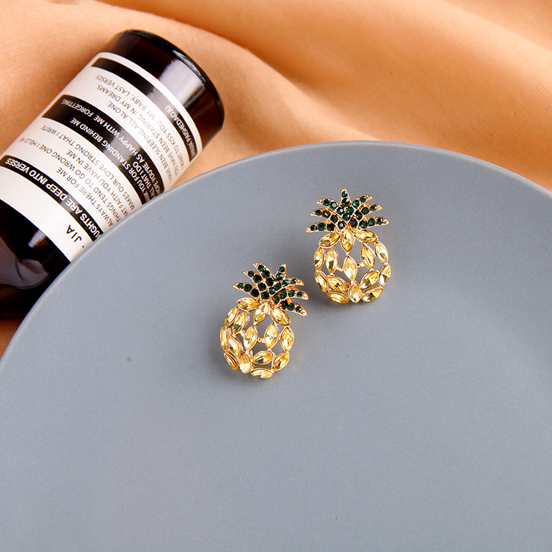 Korean Fashion Diamond 925 Silver Needle Earrings Hollow Design Sense Pineapple Earrings Wholesale Nihaojewelry display picture 5