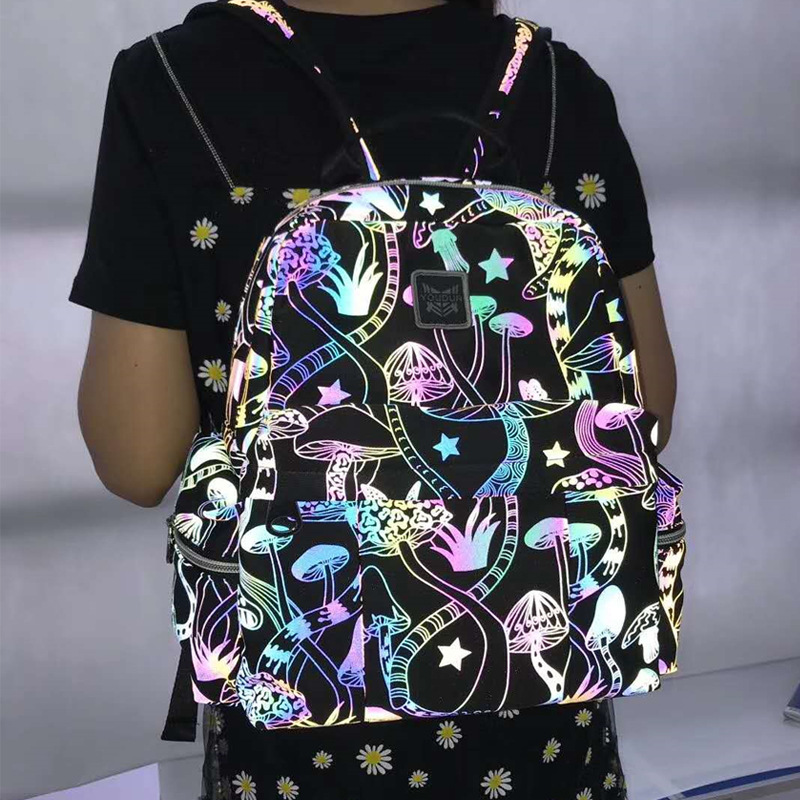 幻彩反光双肩背包