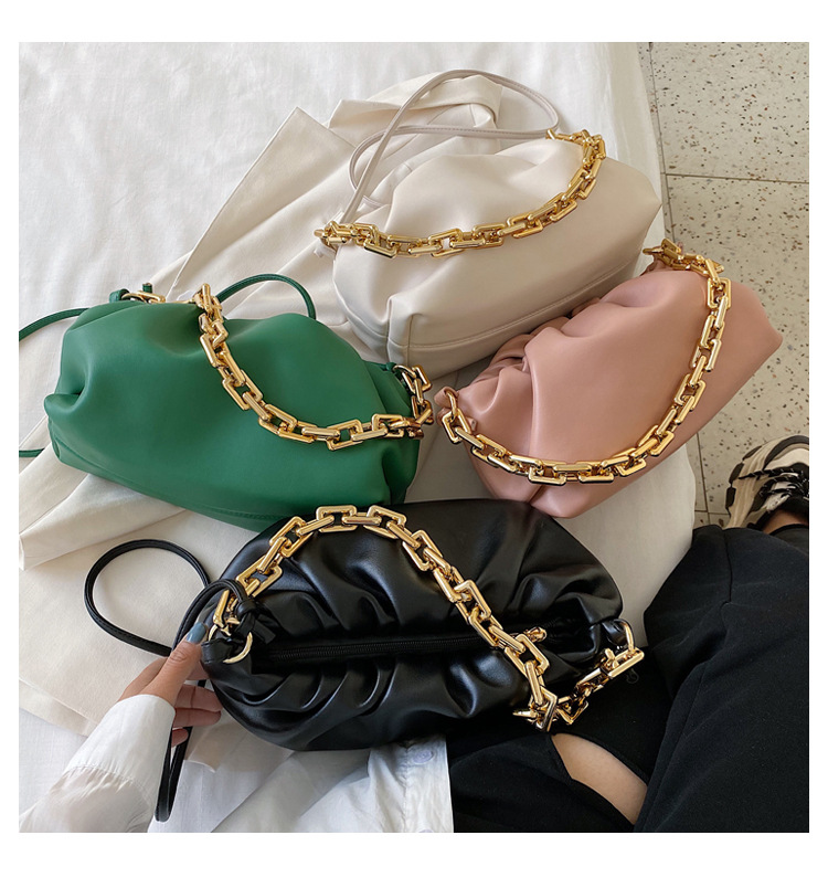 Beliebte Frauen Sommer New Fashion One Shoulder Achsel Cloud Messenger Bag Großhandel display picture 2